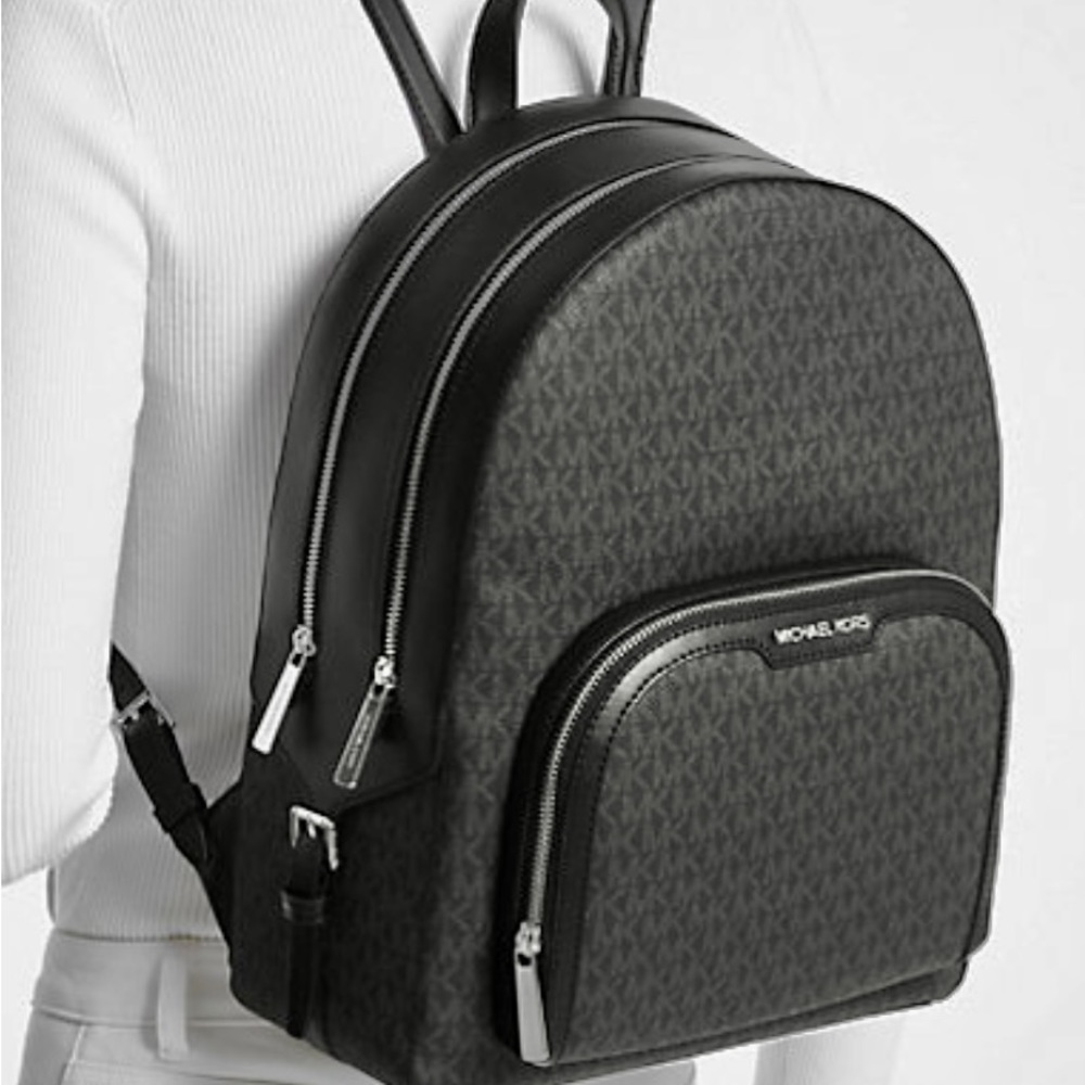 ✅NEW Authentic ”Michael Kors” Large Zip Pocket Travel Backpack